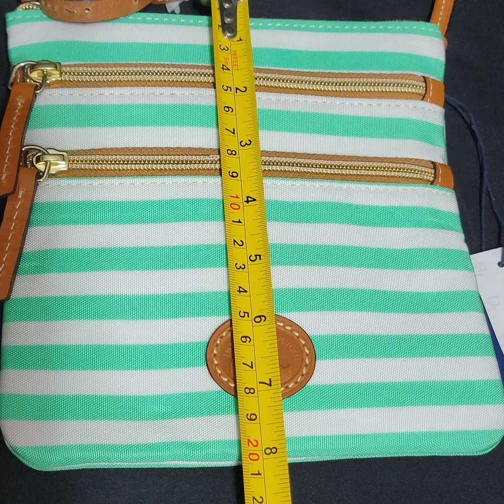 NEW WITH TAGS!!! Dooney & Bourke Green Striped Crossbody Bag P196‎